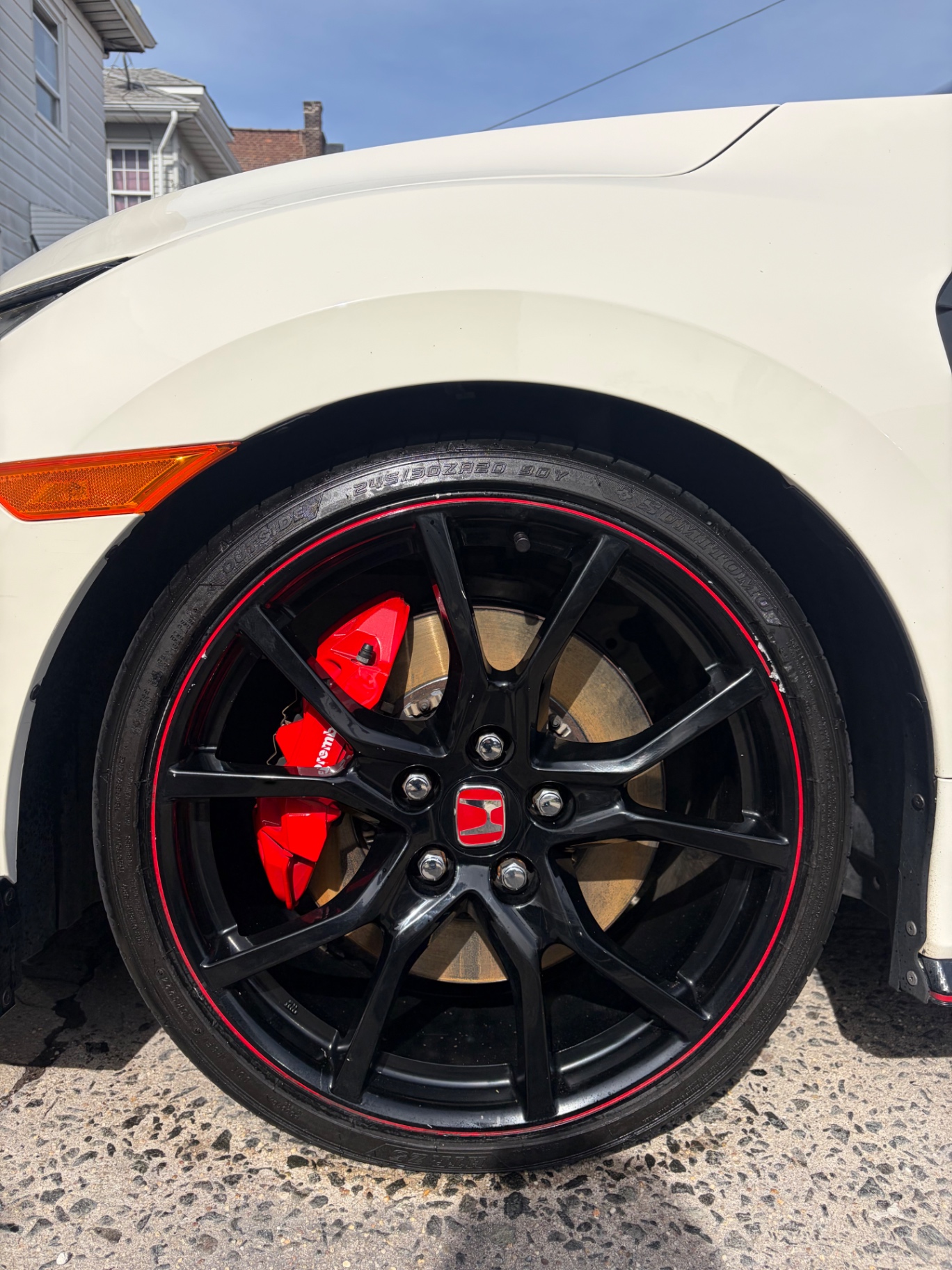 Honda Civic Type R — Wheel after detailing