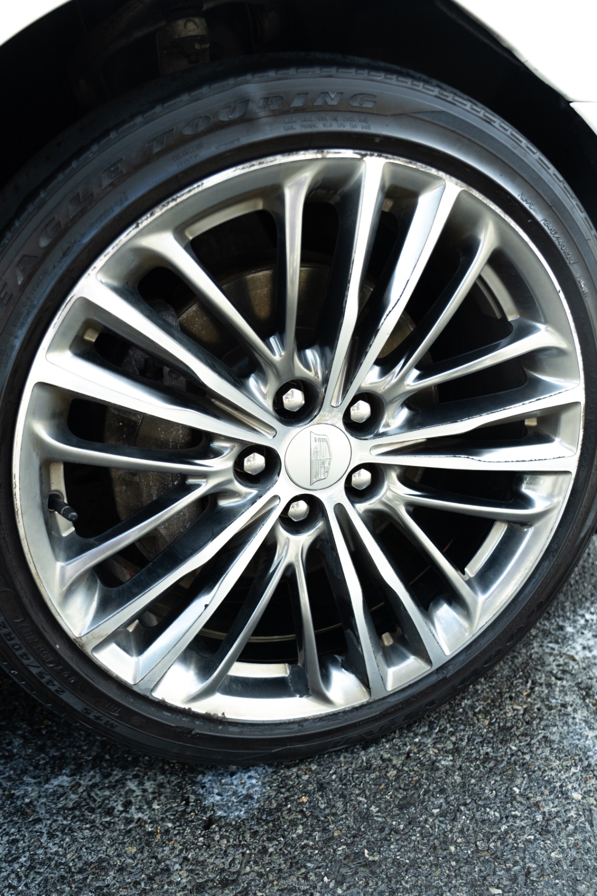 Cadillac CT6 — Wheel after detailing